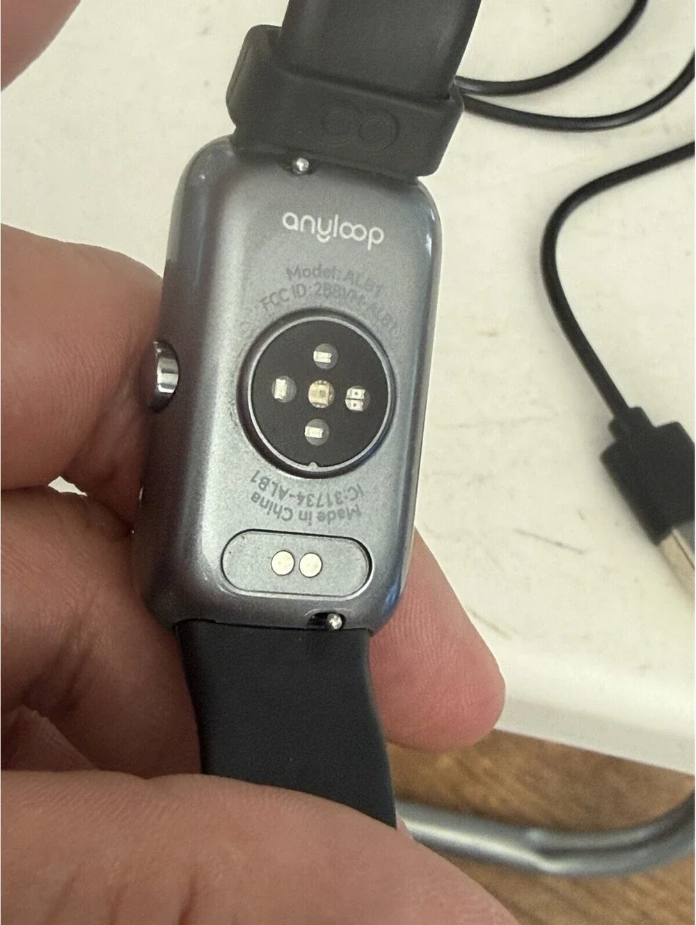 Anyloop Watch Compatible Andriod IOS,  Model ALB1, Working Great